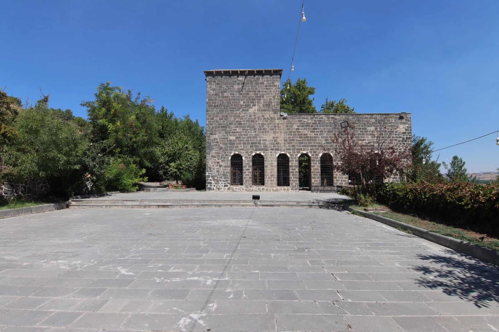 Erdebil Köşkü 3