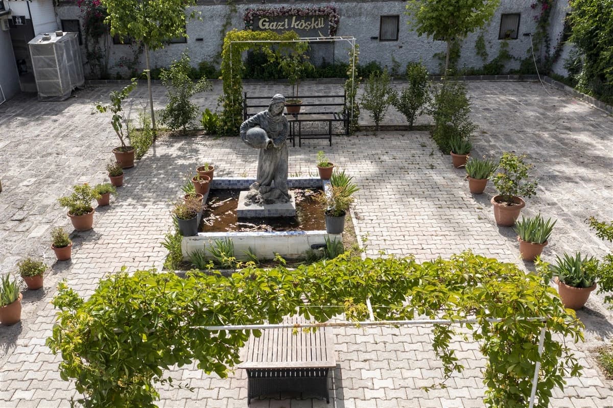 Gazi Köşkü 6