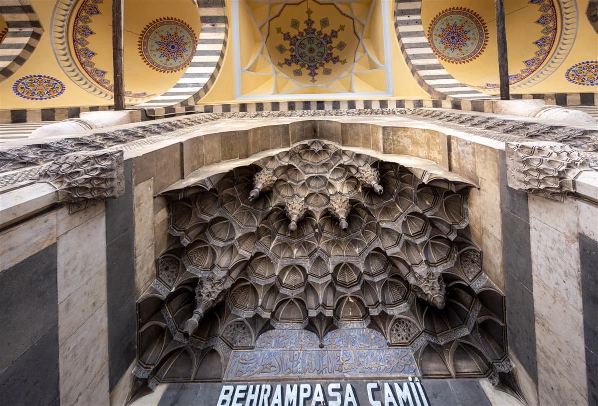 Behram Paşa Cami ve Külliyesi 3