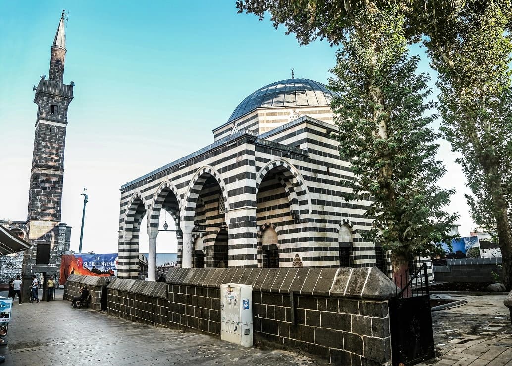 Şeyh Matar (Dört Ayaklı Minare) Cami 1