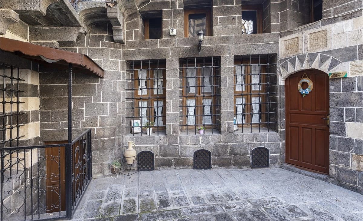 Behram Paşa Konağı 3