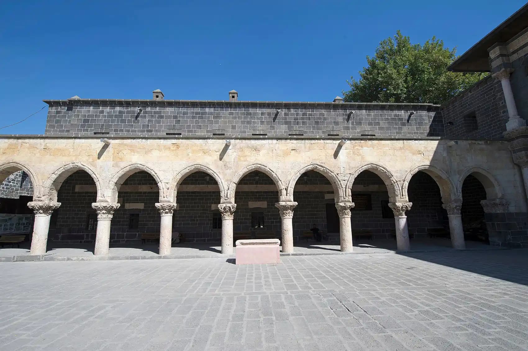 Mesudiye Medresesi 3